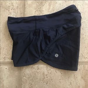 Lululemon Speed Shorts (mesh) size (2)